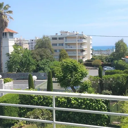 Les Jardins De La Liberte Golfe-Juan